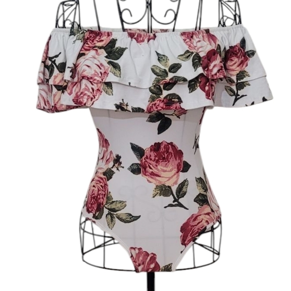 Rue 21 Floral Off-Shoulder Bodysuit - Picture 2 of 7